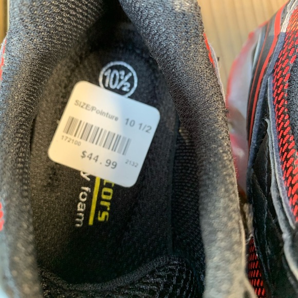 New Airators Shoes - Picture 2 of 2